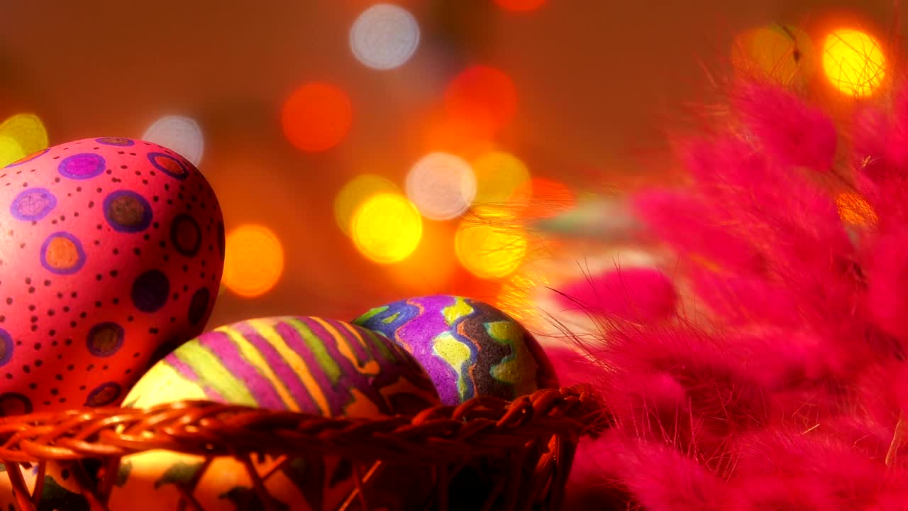 празднование пасхальных яиц