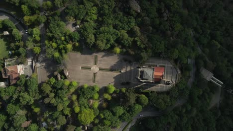 vista aérea desde lo alto del santuario de penha, guimarães, portugal