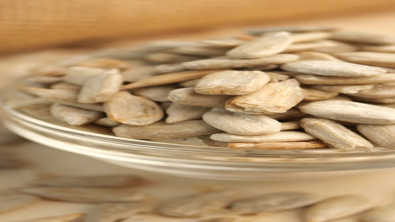 유리 그에 구운 꽃 씨