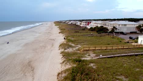 Antena-Sobre-Dunas-Protegidas-En-Kure-Beach-Nc,-Carolina-Del-Norte