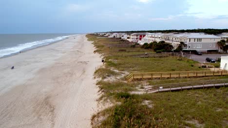 antena sobre dunas protegidas en kure beach nc, carolina del norte