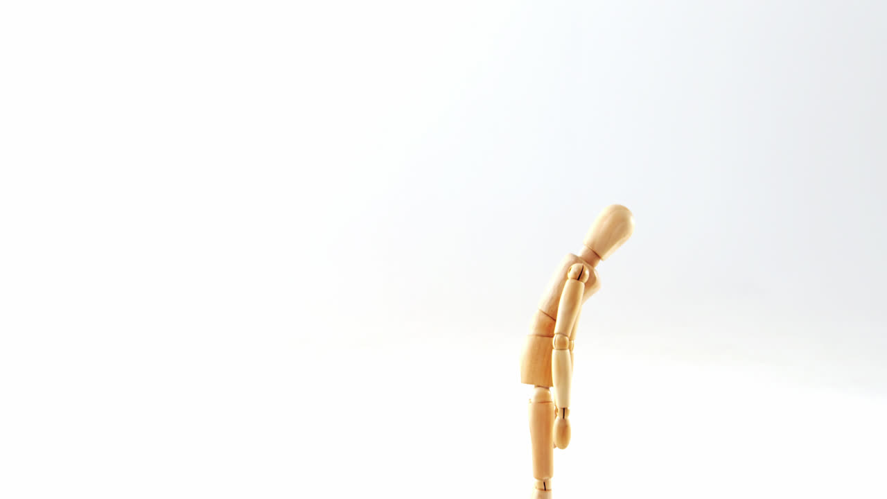 슬픈 포즈 에 있는 동상