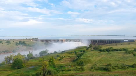 Presa-De-Gravedad-Con-60-Compuertas-De-Salida,-Vaaldam-Sudáfrica