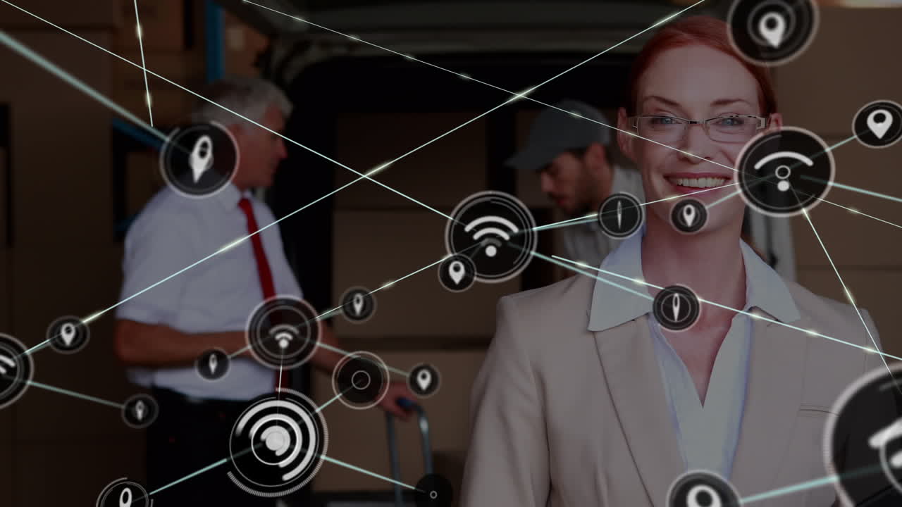 animación de la red de conexiones con iconos sobre diversas personas de negocios que trabajan en el almacén