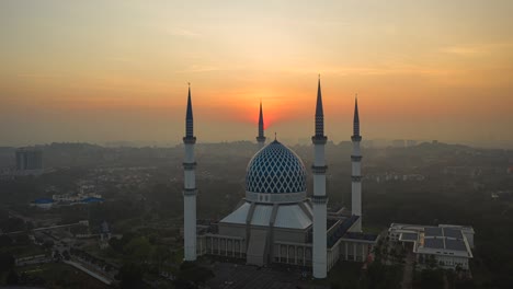 4k hl de amanecer en kuala lumpur.