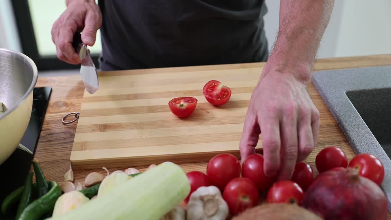 Preparing tomatoes for a recipe