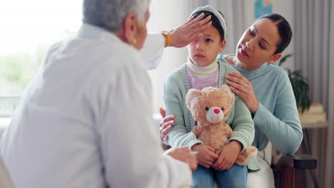 Médico,-Control-De-Paciente-Infantil