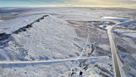 Filmische-Englische-Winter-Luftdrohnen-Moorland-Luftaufnahme