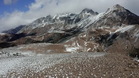 Breathtaking-view-of-Chinese-Jade-Dragon-Mountain-peak,-Yunnan-province