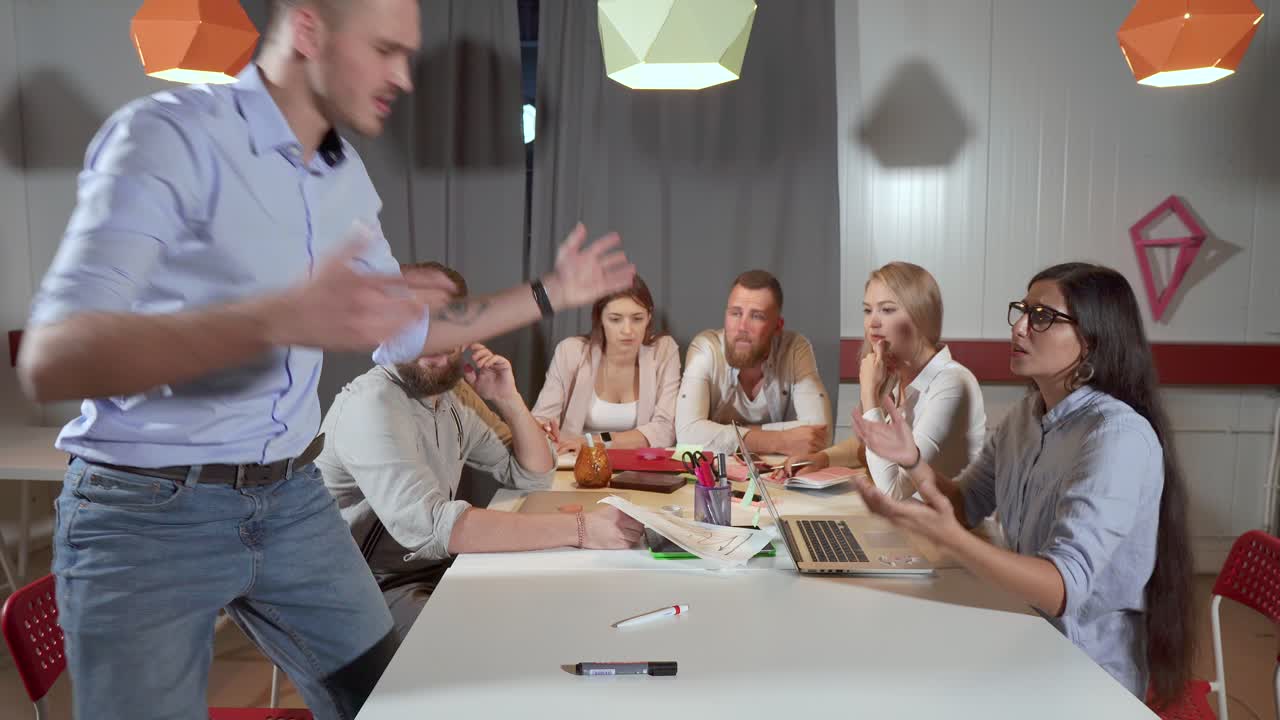 совещание по мозговому шторму