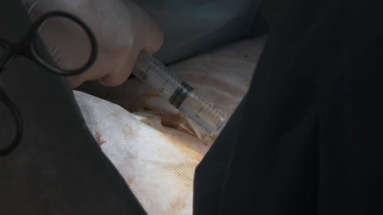 procedimiento quirúrgico inyección