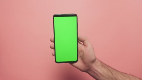 zoom gesture on green screen smartphone