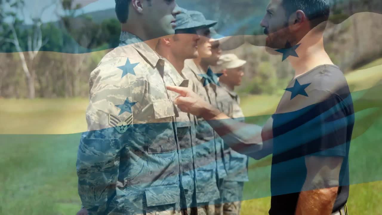 군인 들 위 에 있는 온두라스  ⁇ 발 의 애니메이션