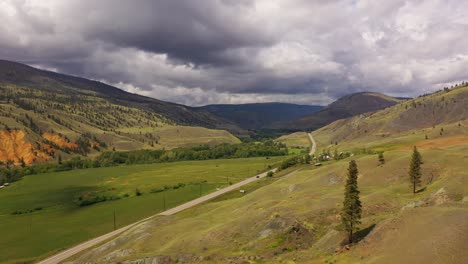 Cariboo Highway&#039;s Green Haven: A Glimpse of Clinton, BC