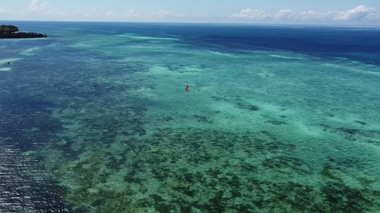 Zanzibar da drone, barca dell'isola da drone