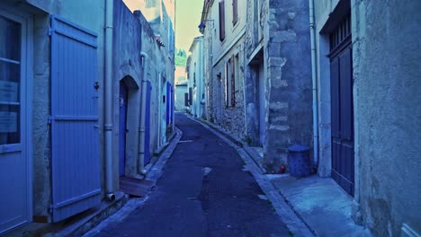 Callejón-En-Pueblo-En-Francia-Boulbon