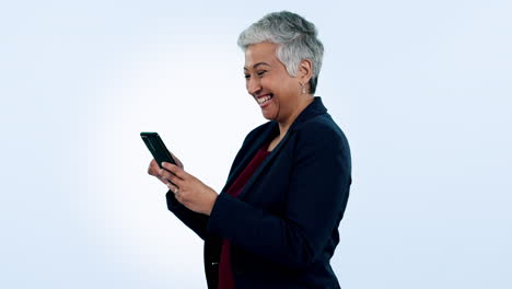 Happy,-laugh-and-senior-business-woman-with-phone