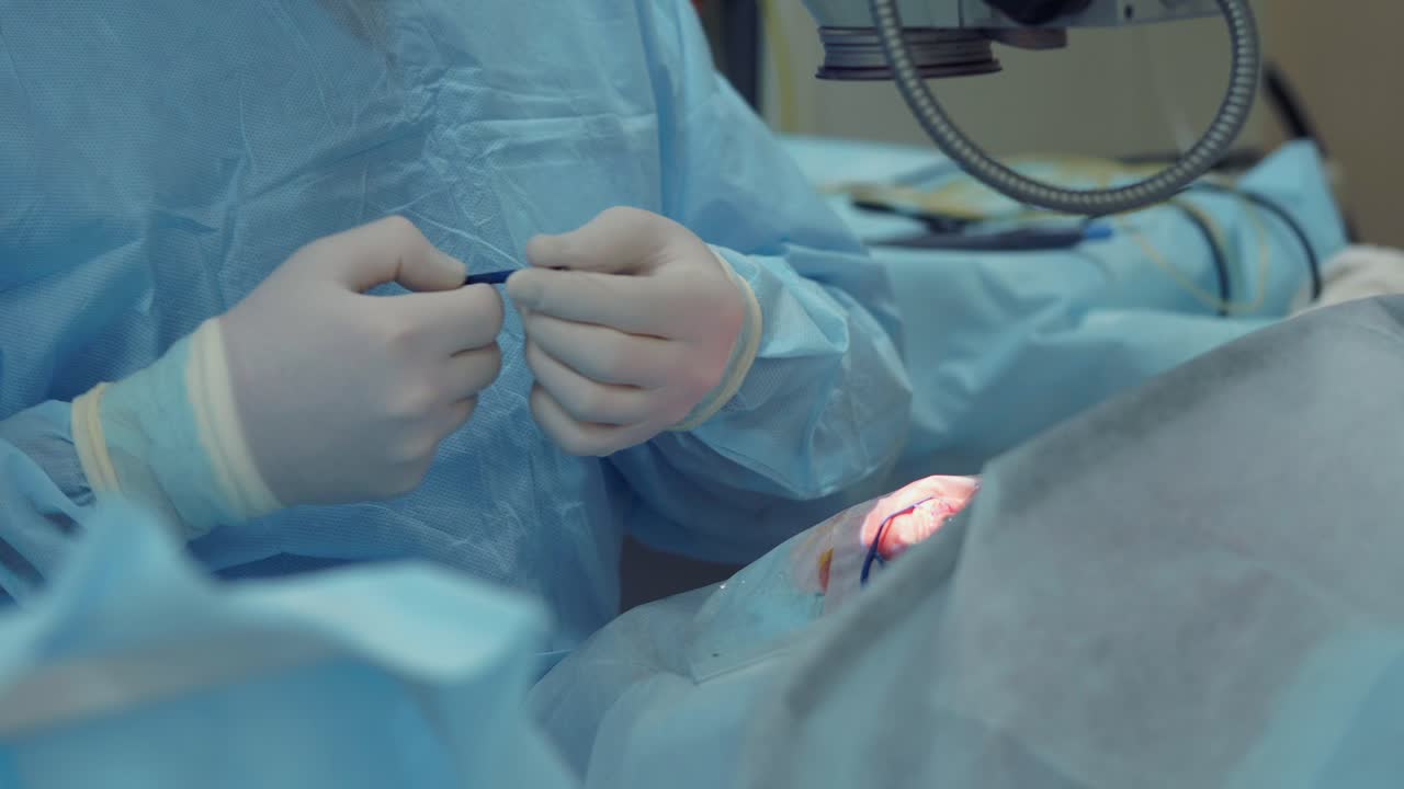 procedimiento de cirugía ocular