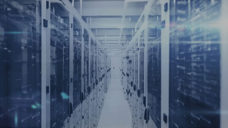 Rendering in 3D di un server rack con corridoio illuminato da una luce blu fredda, che mostra grafici di dati e indicatori LED