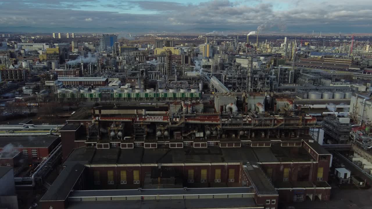 Industria chimica, Volo su impianti chimici e centrali elettriche, Vista drone
