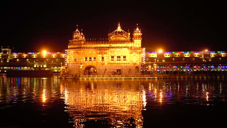 The-Golden-Temple-Amritsar-India-Celebrate-Gurupurab-in-Golden-Temple-and-Fireworks