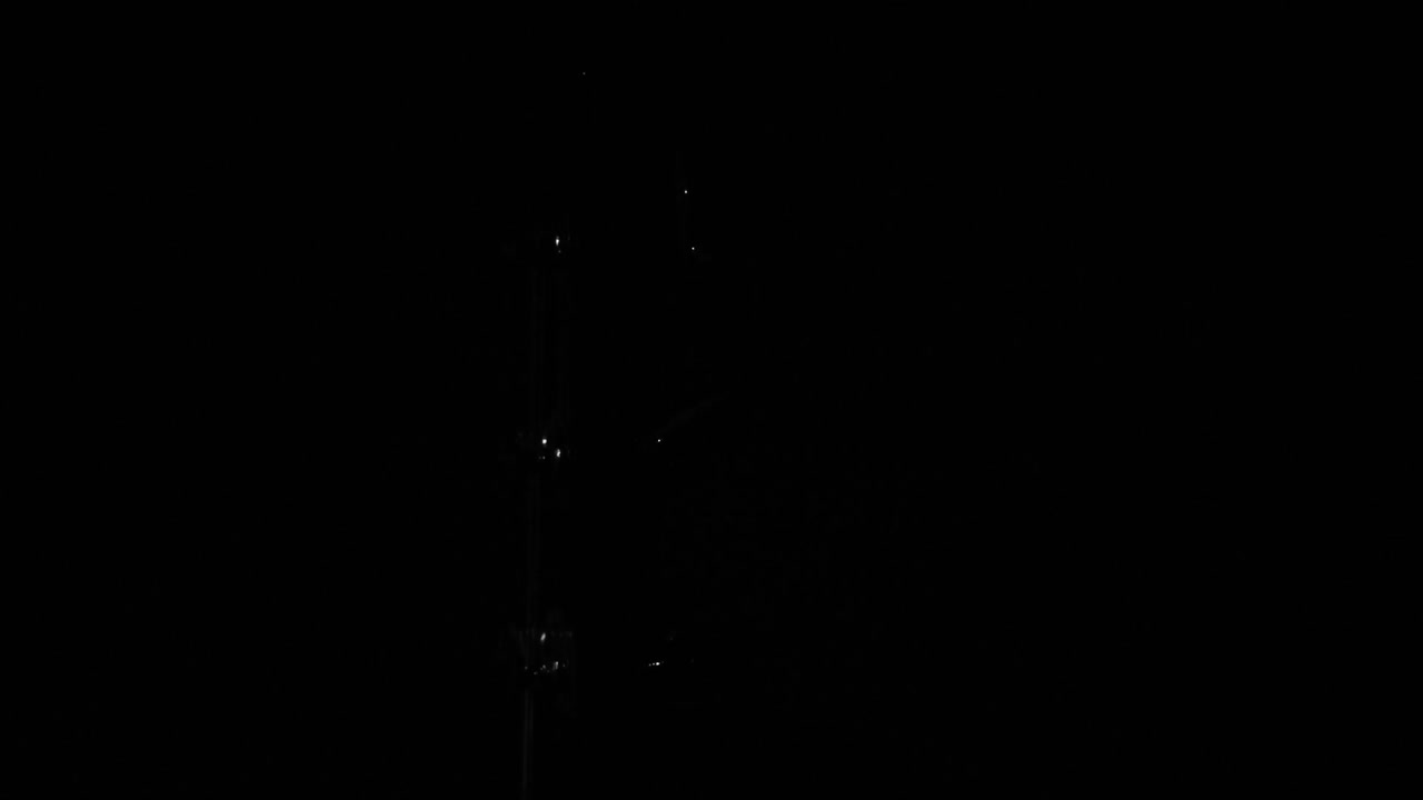 문자열이 있는 기타 튜너 샷