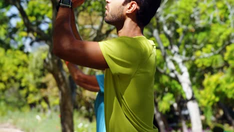 Group-of-people-exercising-in-the-park-4k