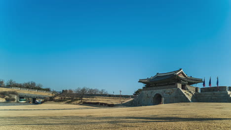 time lapse of changnyongmun gate in suwon, day time