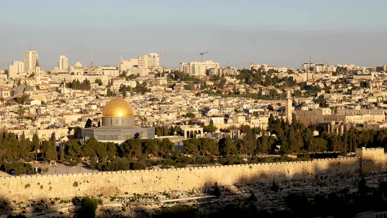 cúpula de la mezquita de la roca al amanecer