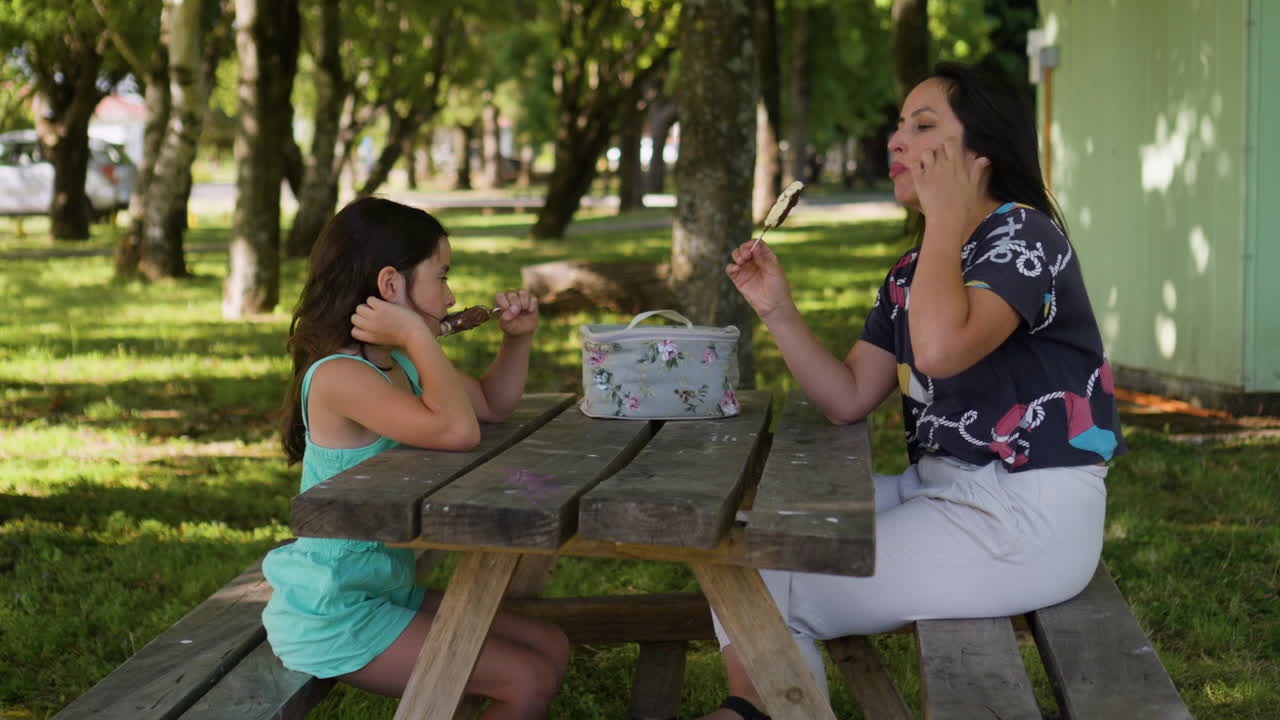 лес, покрытый снегом