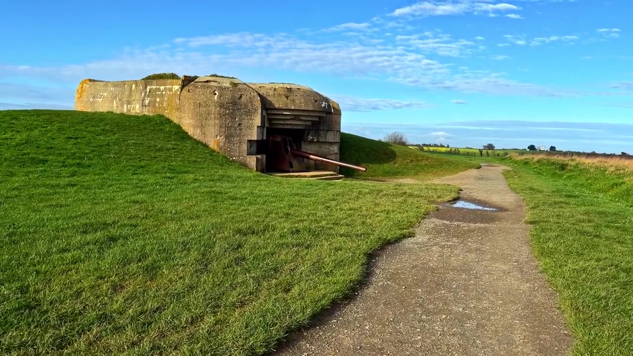 Batteria di Longues-sur-Mer, batteria di artiglieria costiera tedesca della Seconda Guerra Mondiale in Normandia, Francia.