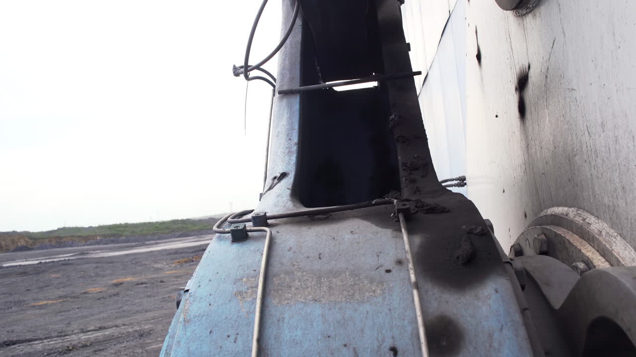 석탄 광산 의 기계 들 의 근접적 인 모습