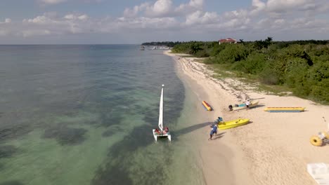 Imágenes-Aéreas-De-Cozumel,-México.-Vista-Al-Océano