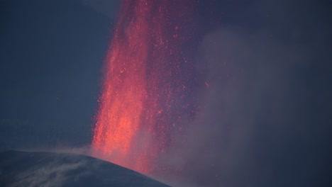 erupción volcánica de cumbre vieja en las islas canarias la palma 2021