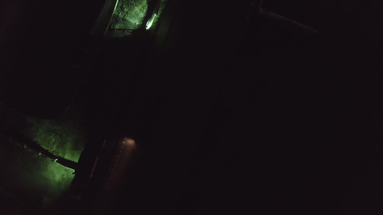 carreteras de la ciudad en la noche nigeria drone 02