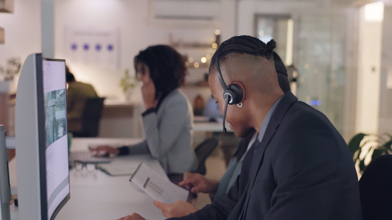 Call center, teamwork and advice