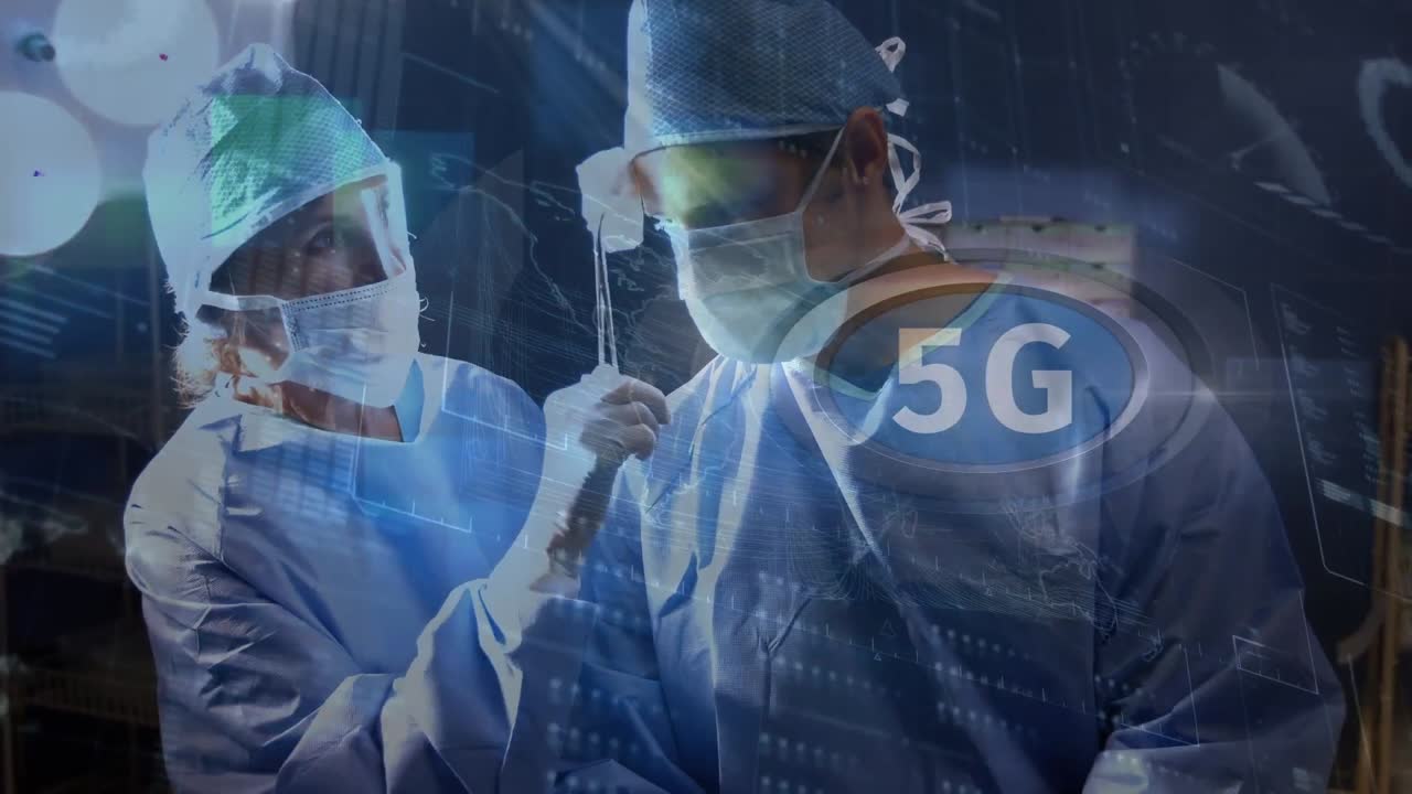 animación de la red de conexiones sobre cirujanos caucásicos en el quirófano