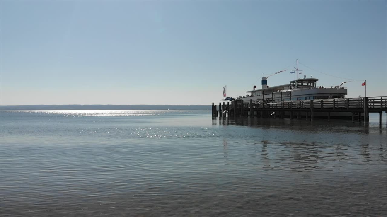 lago ammersee de munich desde arriba con un dji mavic air a 4k 30fps