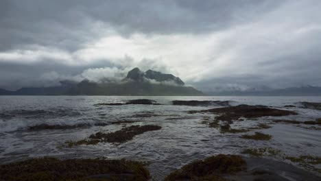 se acerca la tormenta.