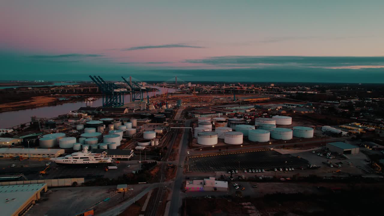 морской хаб в саване, штат джорджия.