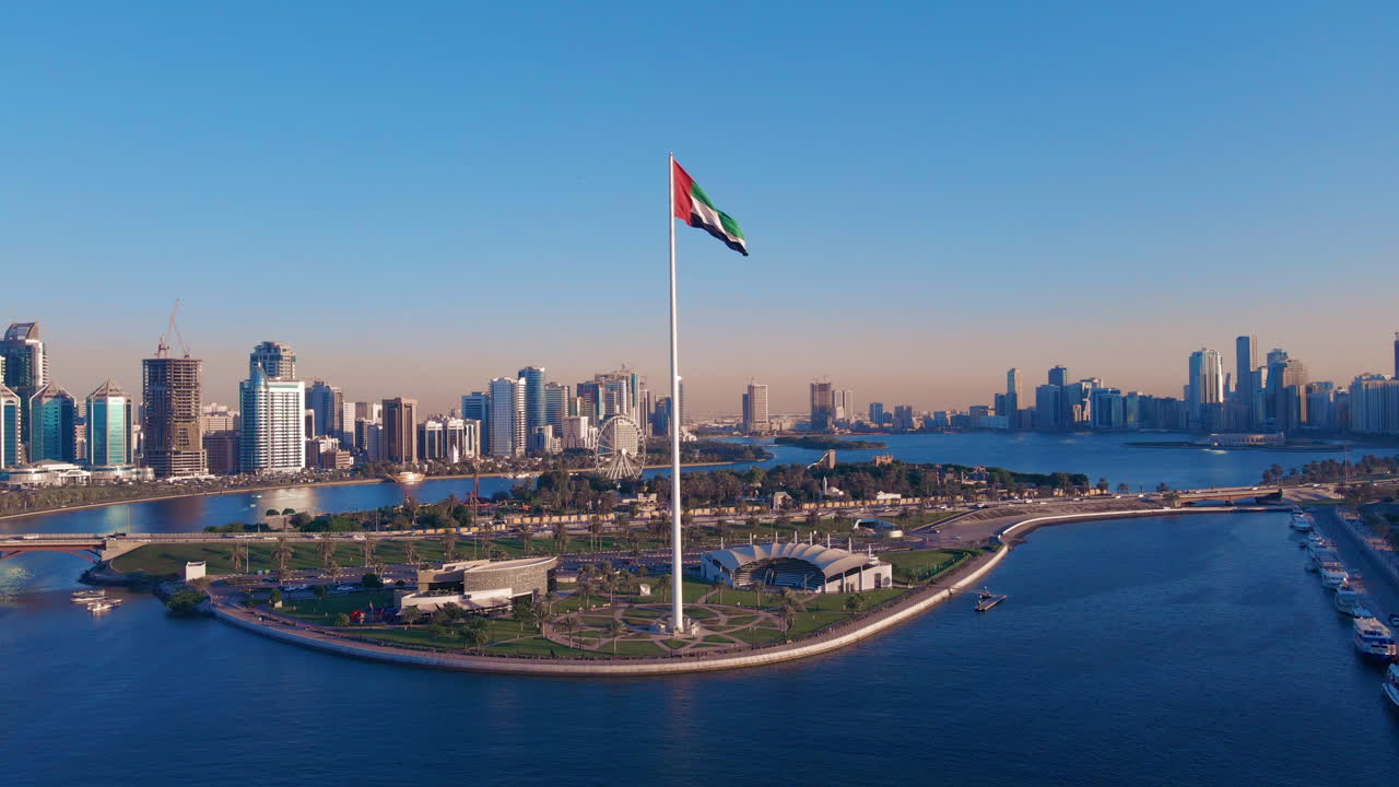 vista aérea de la bandera de los emiratos árabes unidos, el símbolo nacional de los emiratos árabes unidos