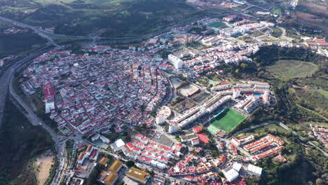 San-Roque-Spanien-Luftaufnahme-Gibraltar-Bay-Area-Sonniger-Tag-Kleines-Dorf