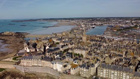 Aerial-4K-Drone-footage-over-Saint-Malo,-Brittany,-France