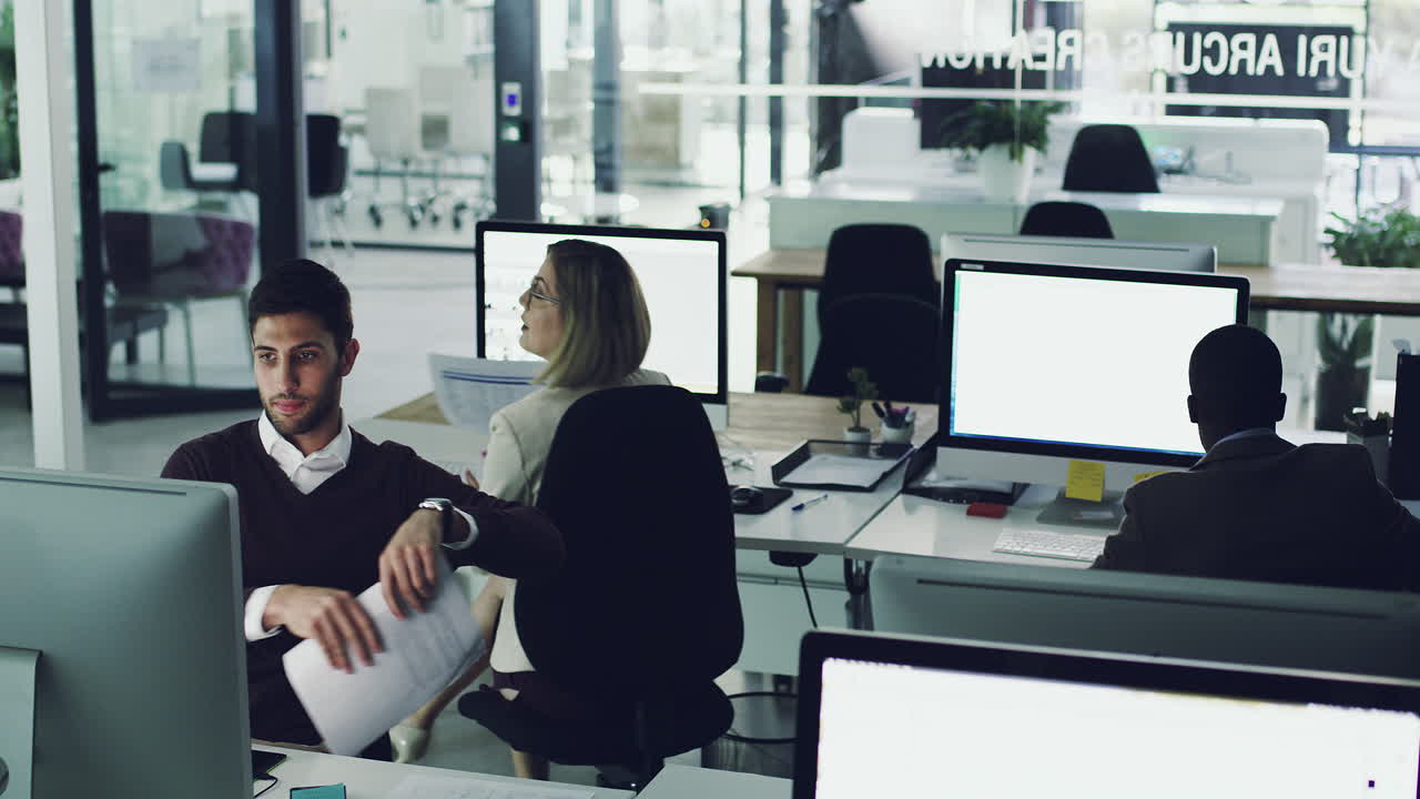 Making the most of their open plan office | Premium Stock Video Footage
