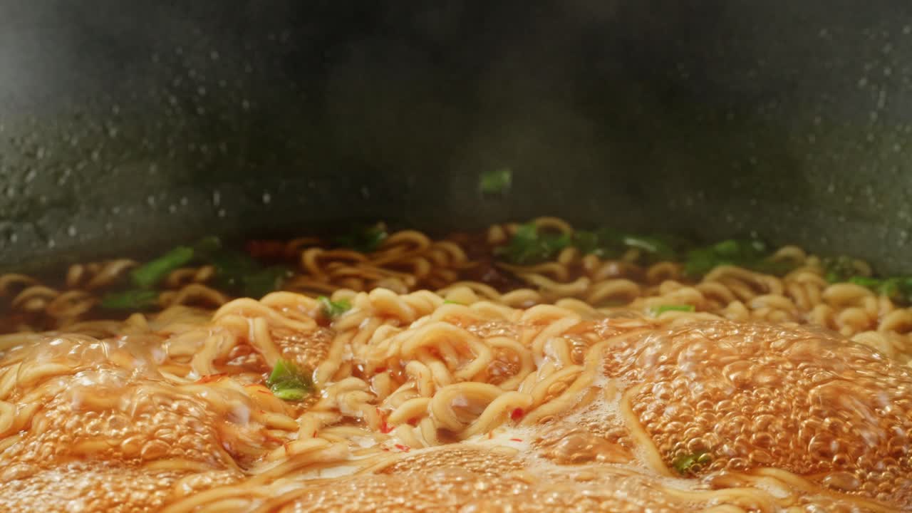 인스턴트 라멘 요리