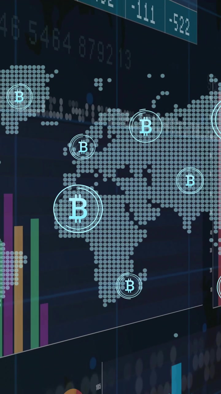 Animazione di elaborazione dati digitali su icone Bitcoin e mappa del mondo