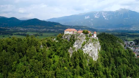 eslovenia hermosa naturaleza - lago bled.