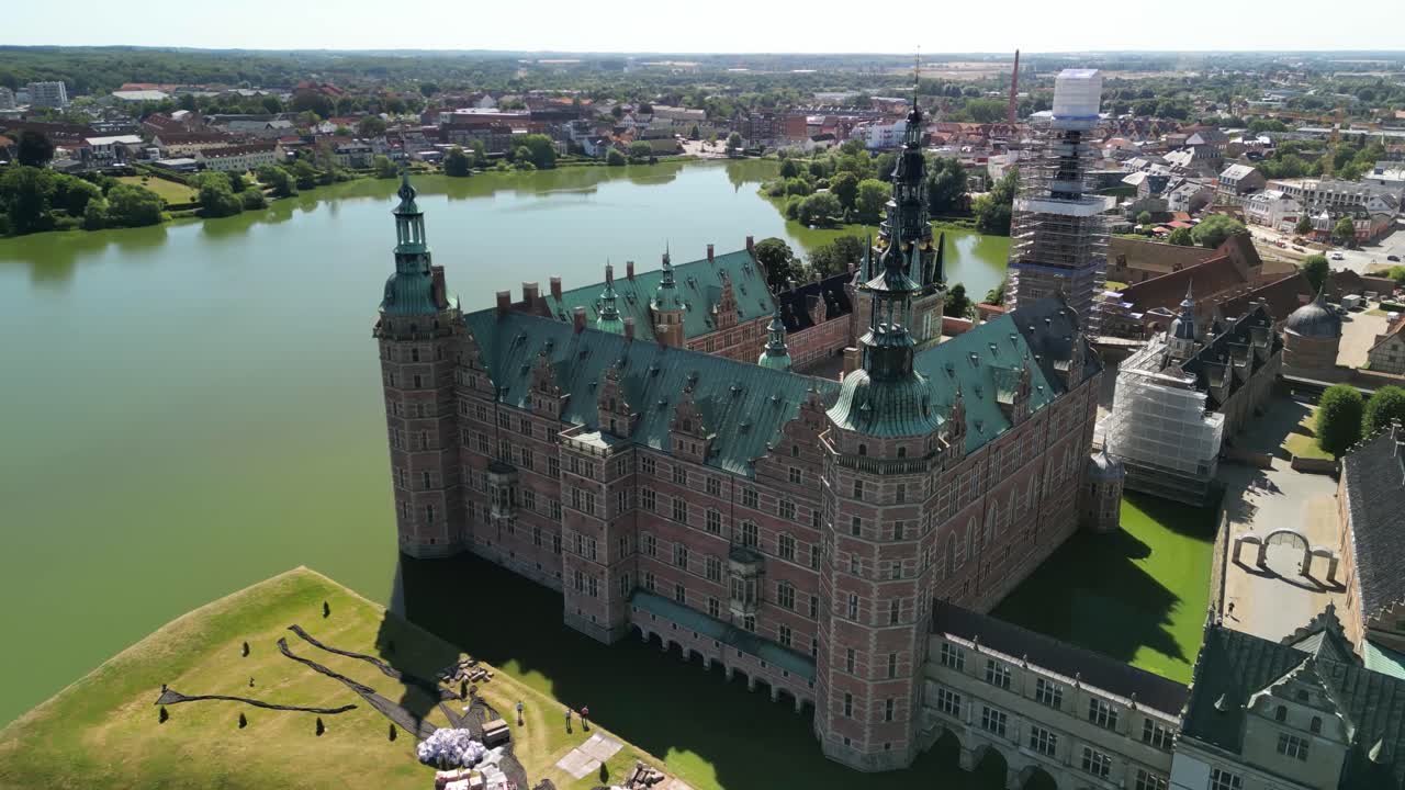 castillo de frederiksborg - pan de drones