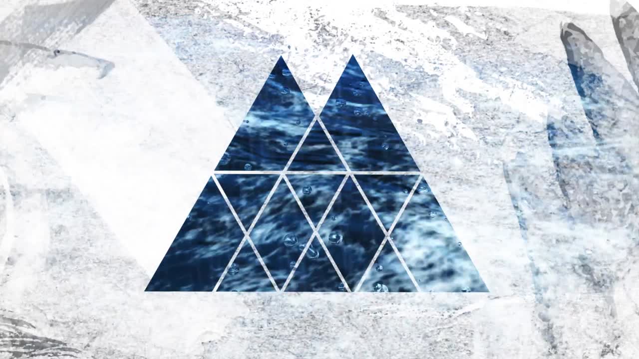 ⁇ 색 삼각형 모양의 전면을 통해 움직이는 바 ⁇ 물