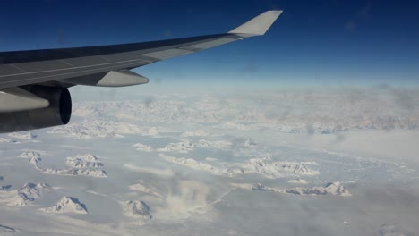 Flug-über-Grönland-Mit-Jetstream-Durch-Triebwerke-Und-Gletscher-Darunter